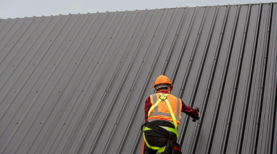 Professional residential roofers in Dolliver, IA